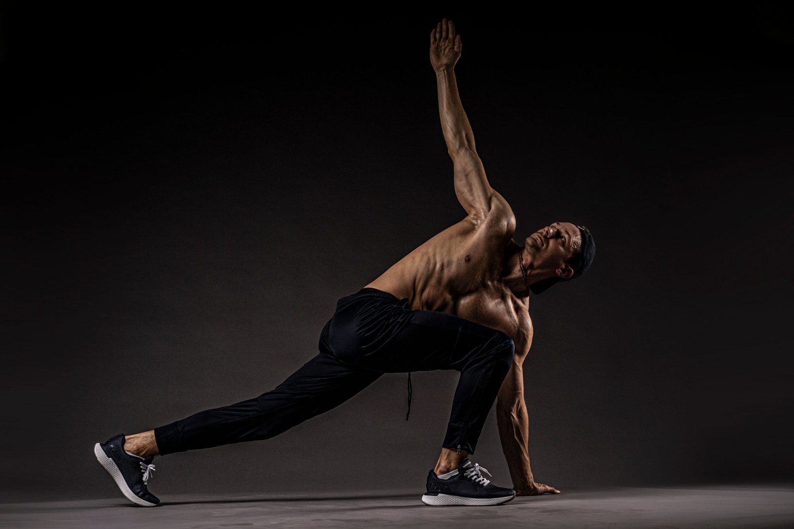 Mobility after 40 improves movement quality, flexibility, and healthy aging through daily movement and strength training.